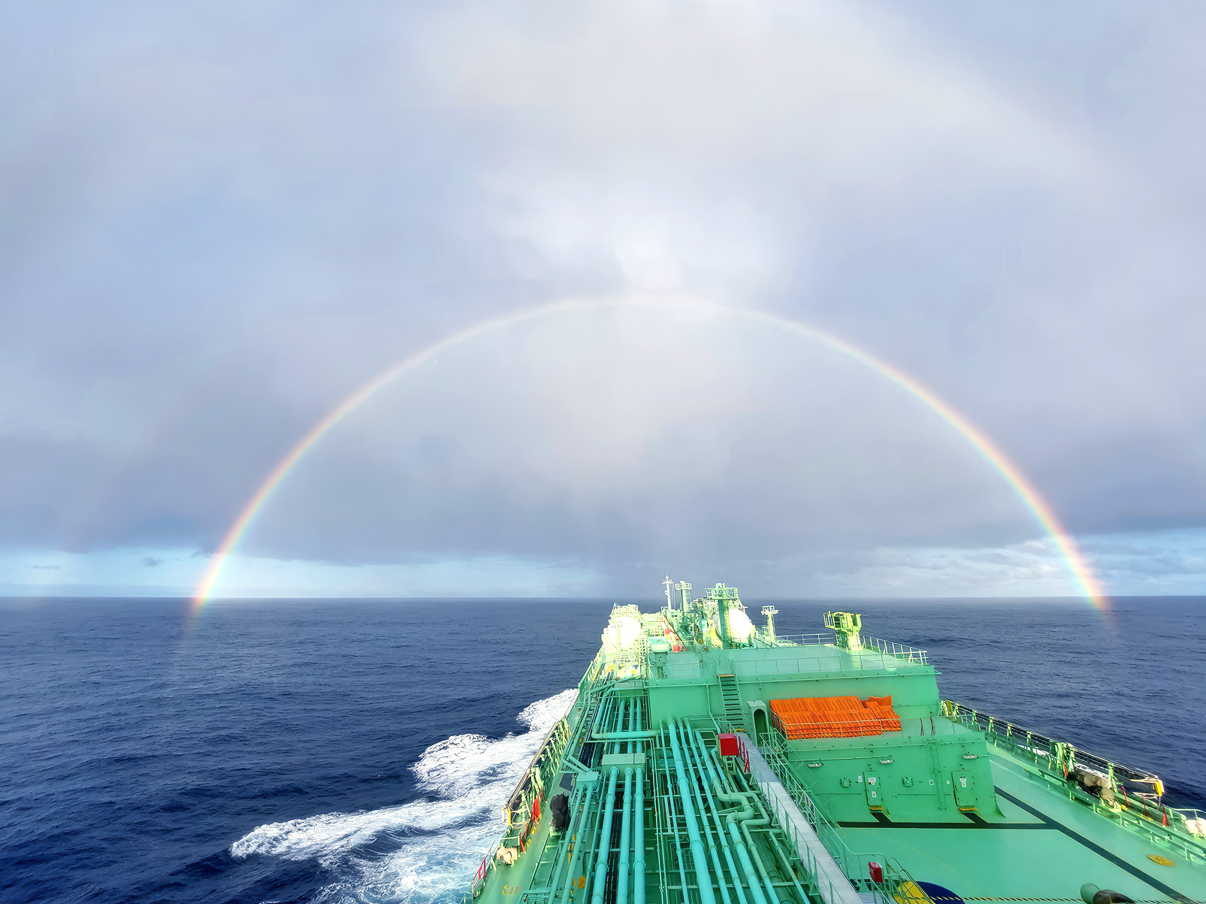 BW-Libra-North-Pacific-Ocean-by-Captain-Lacirus-Fernandez-bright-skies