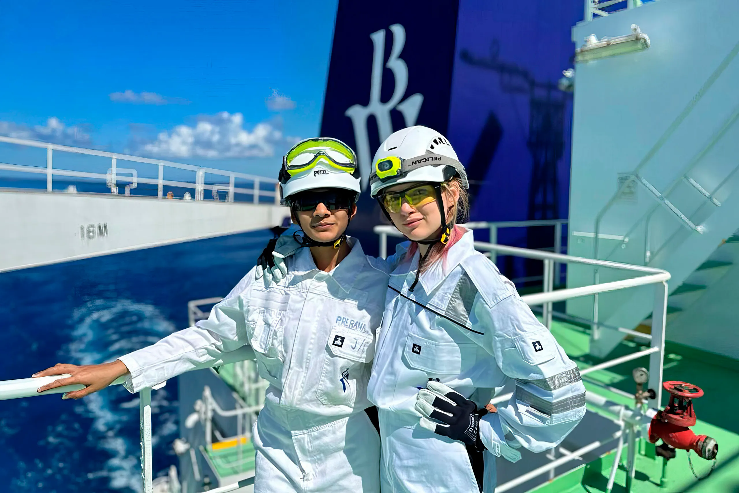 Crew-Female-Seafarers_LR