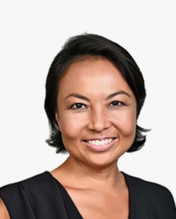 Elaine Yew Wen Suen - Headshot