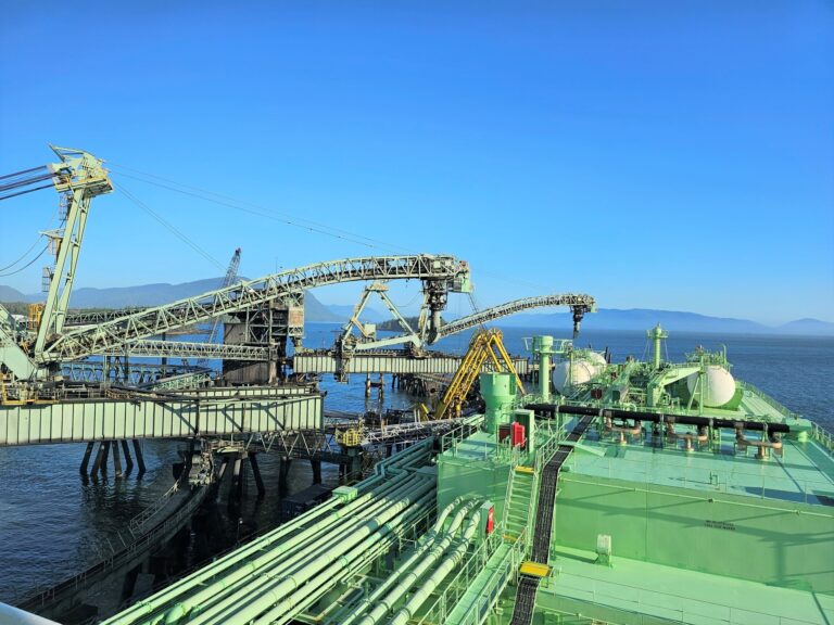 Trigon-Pacific-Terminal-at-Prince-Rupert-Canada-2-BW-Mindoro-Prakash-Hegde-768x576